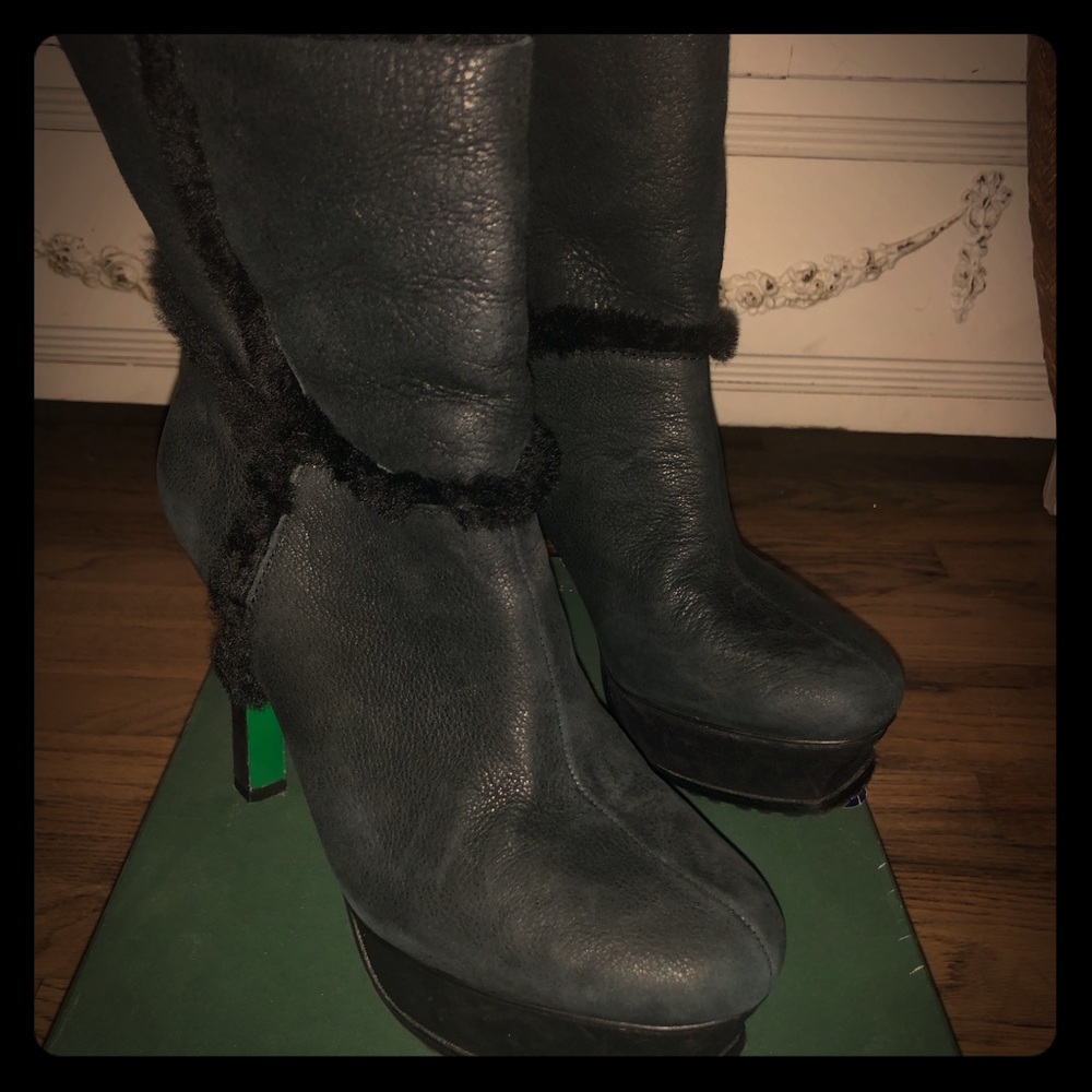 Lisa for Donald Pliner platform boots size 7.5